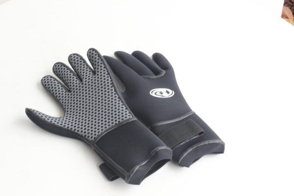 3mm Premium Neoprene Gloves - Image 2